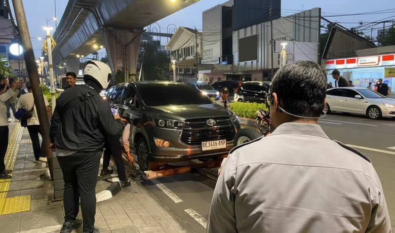 Key Strategy: CEK FAKTA: Dishub DKI Jatuhkan Denda Parkir Liar Rp250 Ribu
