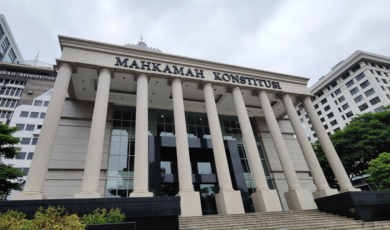 Main Agenda: Wacana Minimal 3 Parpol Usung Capres Melanggar Putusan MK