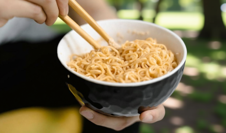 Apa yang Terjadi pada Tubuh Jika Makan Mi Instan Tiap Hari?