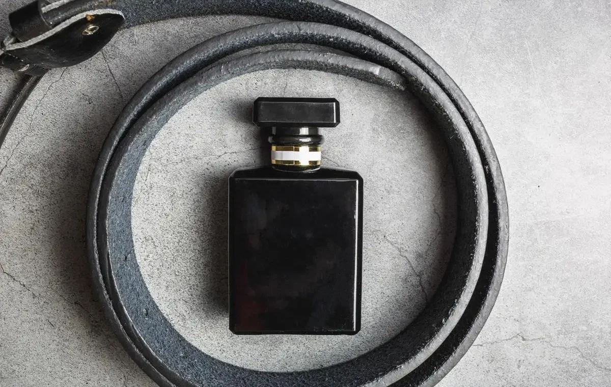 Visit Agenda: 5 Rekomendasi Parfum Pria Aroma Leather, Wanginya Maskulin dan Mewah!