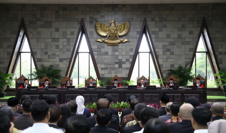 MK Hari Ini Baca Putusan UU APBN Anggaran Pendidikan Dipotek MBG
