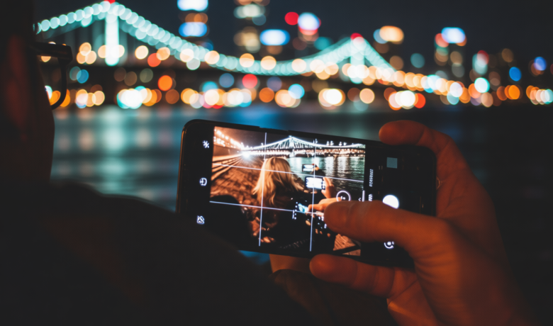 Key Discussion: Bagaimana Night Mode Memaksimalkan Kualitas Foto di Tempat Gelap?