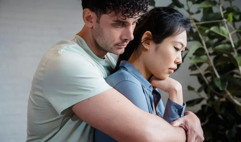 Facing Challenges: [QUIZ] Kalau Jadi Pasangan, Orang Ini Bisa Memberikan Ketenangan saat Kamu Menghadapi Masalah
