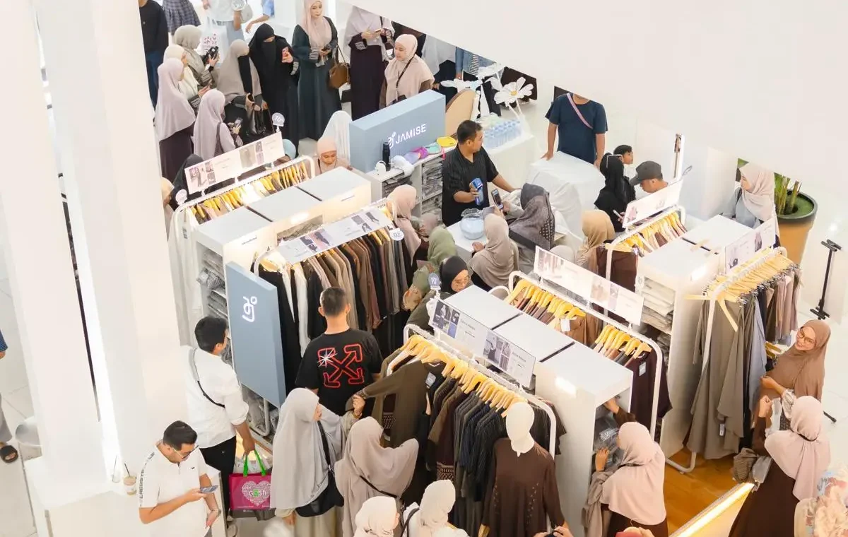 New Policy: Buka Pop Store, Jamise Syari Hadirkan Koleksi Unggulan