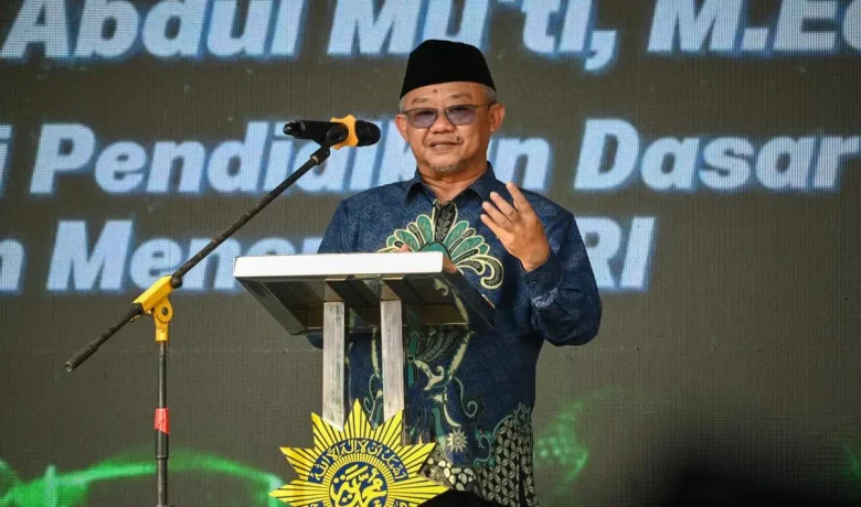 Latest Program: Mendikdasmen Gandeng Pemda Data Ulang Sekolah Minim Murid
