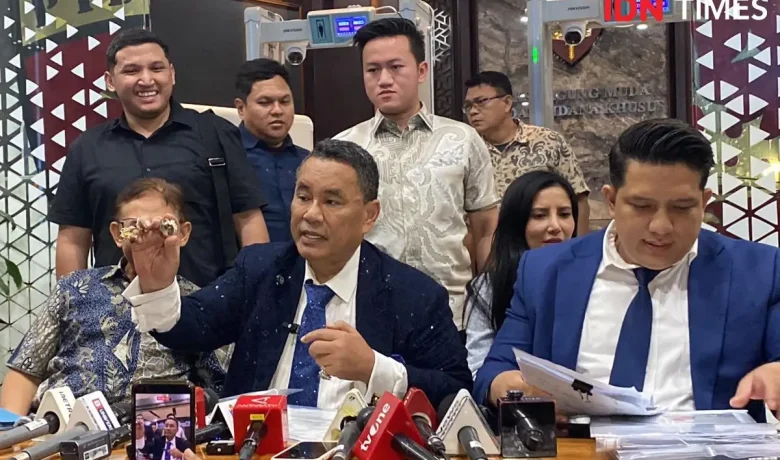 Hotman Sebut Kapolri Tak Izin Prabowo Tetapkan Febrie Tersangka