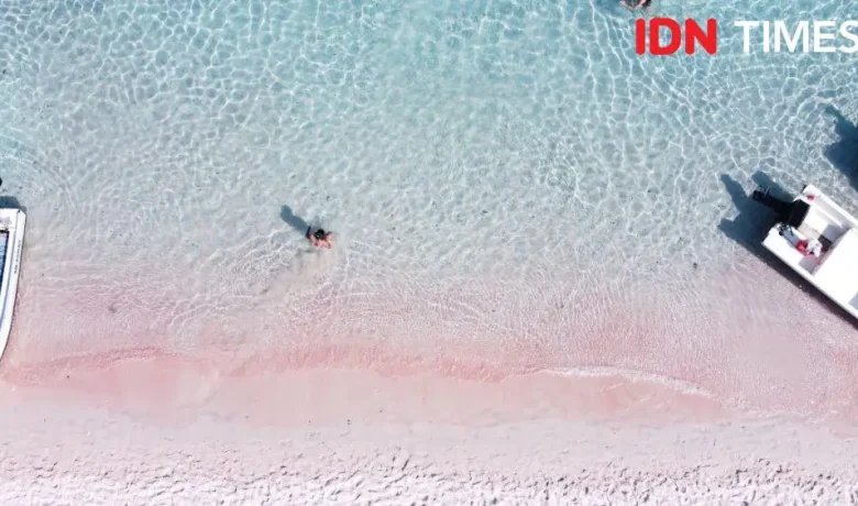Solution For: 7 Pantai Indonesia yang Gak Kalah Indah dari Hawaii, Super Eksotis!
