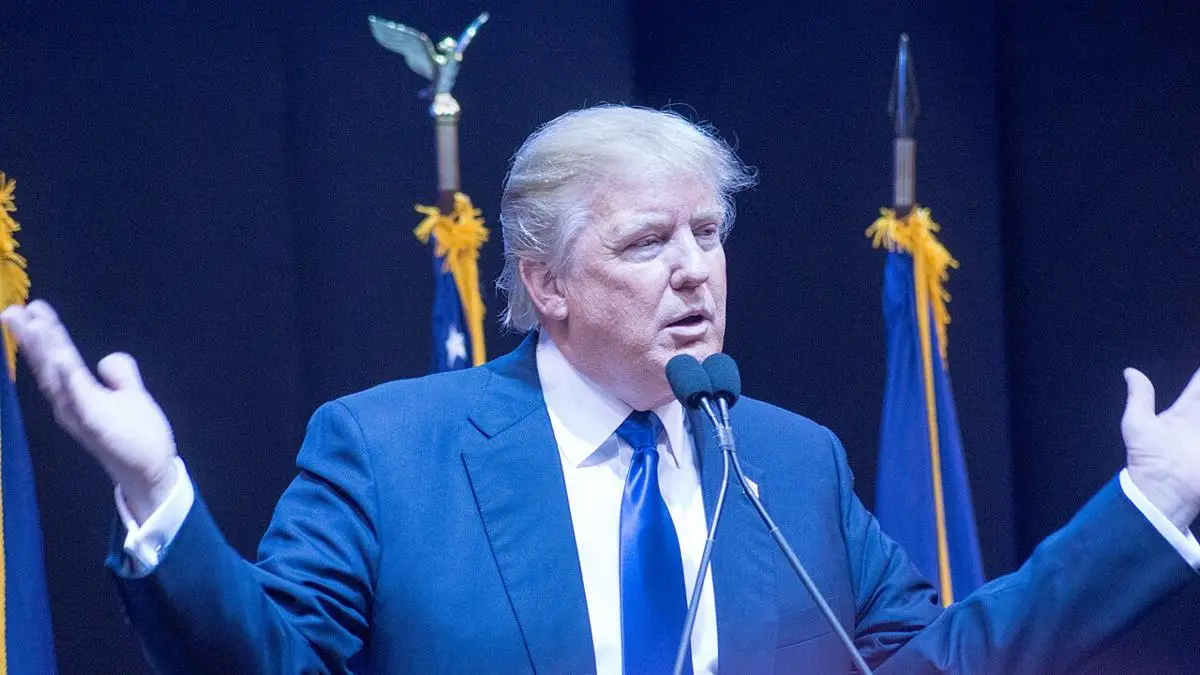 1280px-trump_speaking_in_manchester-_new_hampshire_06a1c3a4-ab16-4aba-9361-265bf6a3a4fb