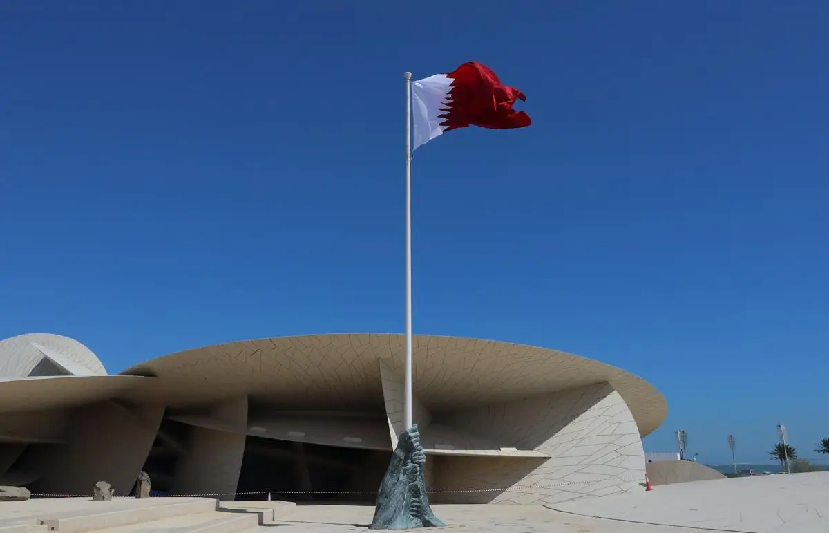 bendera-qatar_c8cfa6a4-eeb9-4183-8989-92c6f416ed36