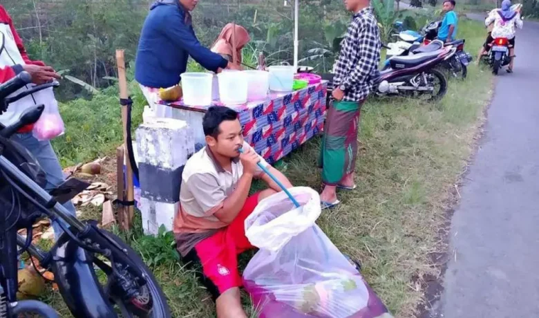 9 Cara Menikmati Minuman yang Nyeleneh, Bikin Terbahak-bahak