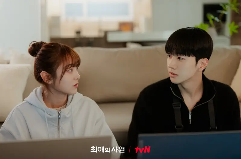 pasangan-kim-hye-jun-dalam-drakor-0_d8a241d6-6962-48d0-88bc-bc97b432a5f5