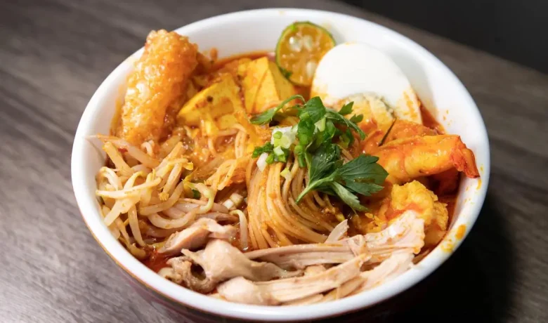 8 Ide Isian Laksa Singapura yang Bikin Puas dan Kenyang