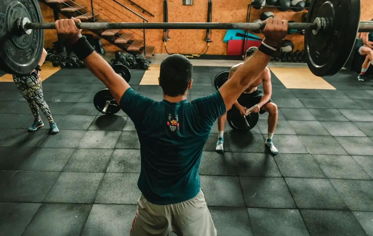 Kenapa Pria Sering Mengabaikan Latihan Kaki saat Gym?