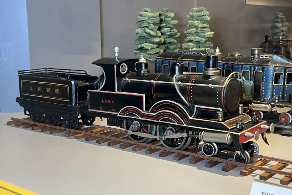 technorama_winterthur_marklin_spur_2_englische_dampflokomotive_lnwr_1902_537e9d02-d5a9-4e31-a940-1e9585d6453b