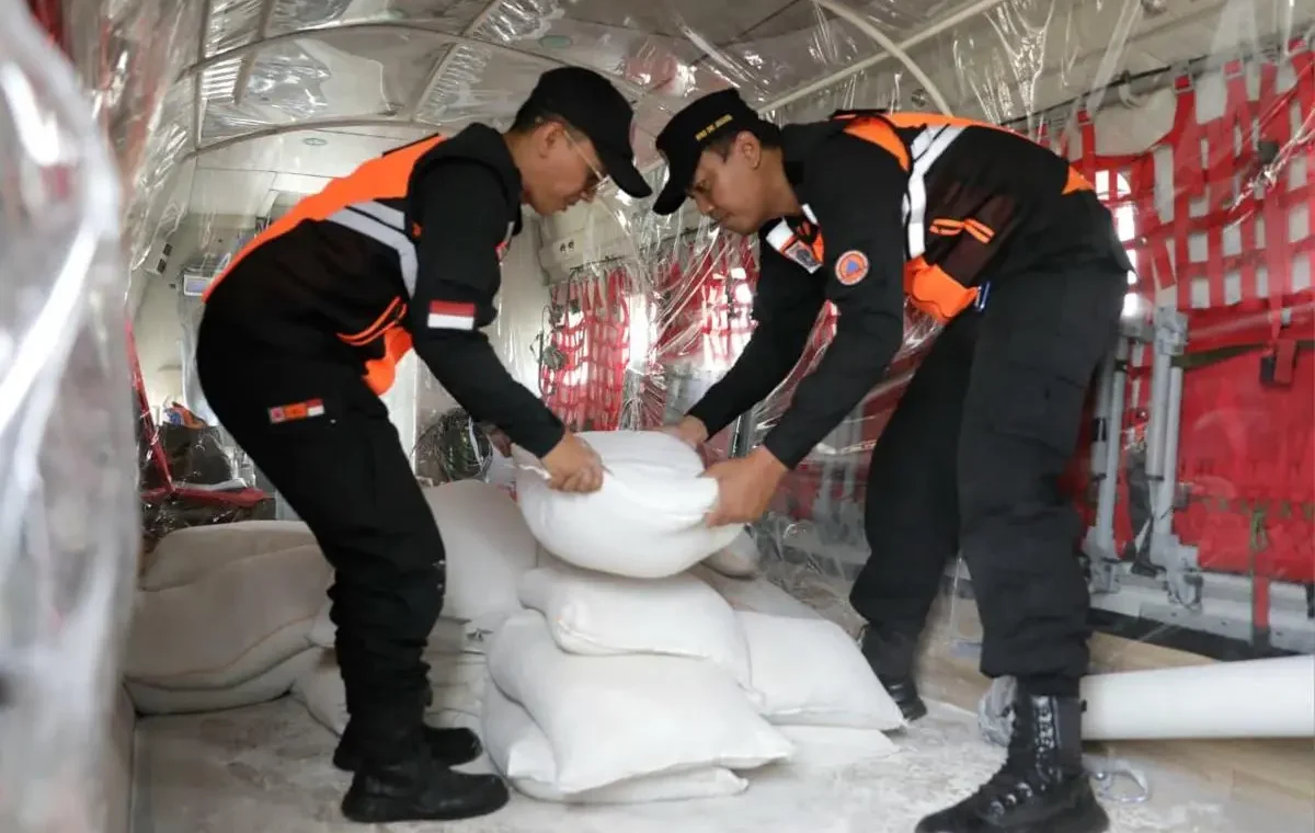 Pemprov DKI Gelar Operasi Modifikasi Cuaca Dua Kali Sepekan Hadapi Kemarau