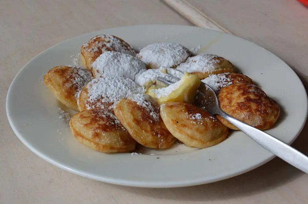 roti-khas-belanda-yang-wajib-kamu-cicipi-saat-nonton-euro-2024-roti-khas-belanda-euro-poffertjes-9cde86371d7fc78c91ae80a6ffab250e-1bc1d9454ccdb4bd601e8e0355a6a6fe